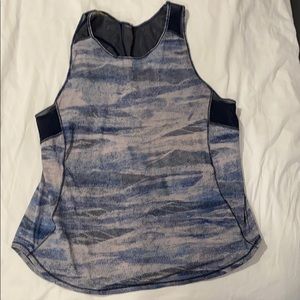 Lululemon blue tank size 10